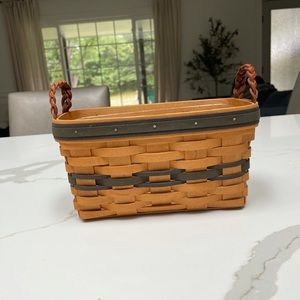 Longaberger Collectors Club 1997 Renewal Basket